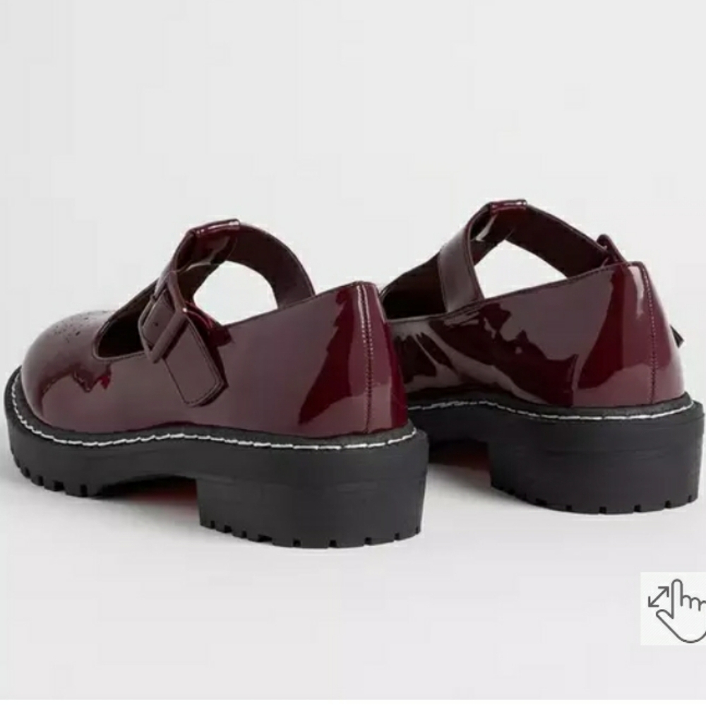Torrid Size 11.5 Wide Width Lug Sole Patent Leather Mary Jane Shoes Burgundy Red - Picture 3 of 10